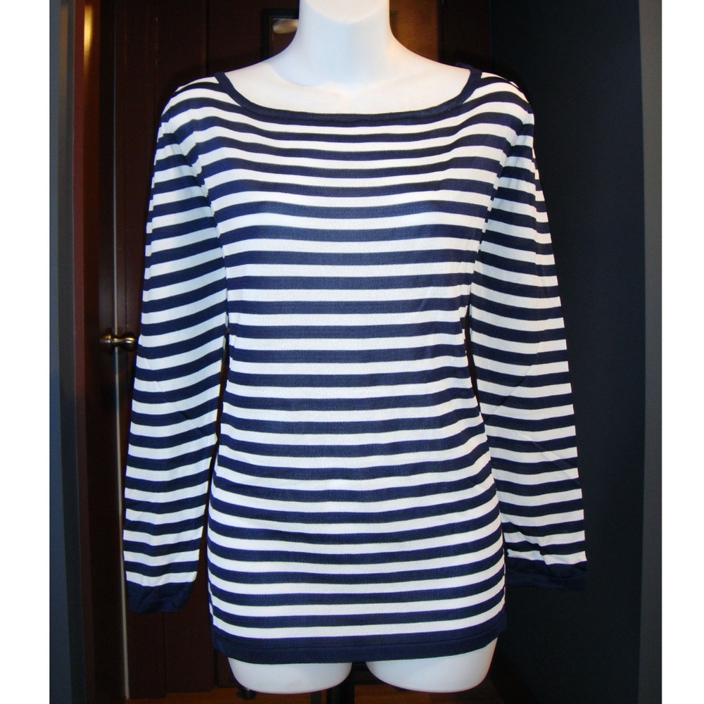 NWOT Ghinea Sweater